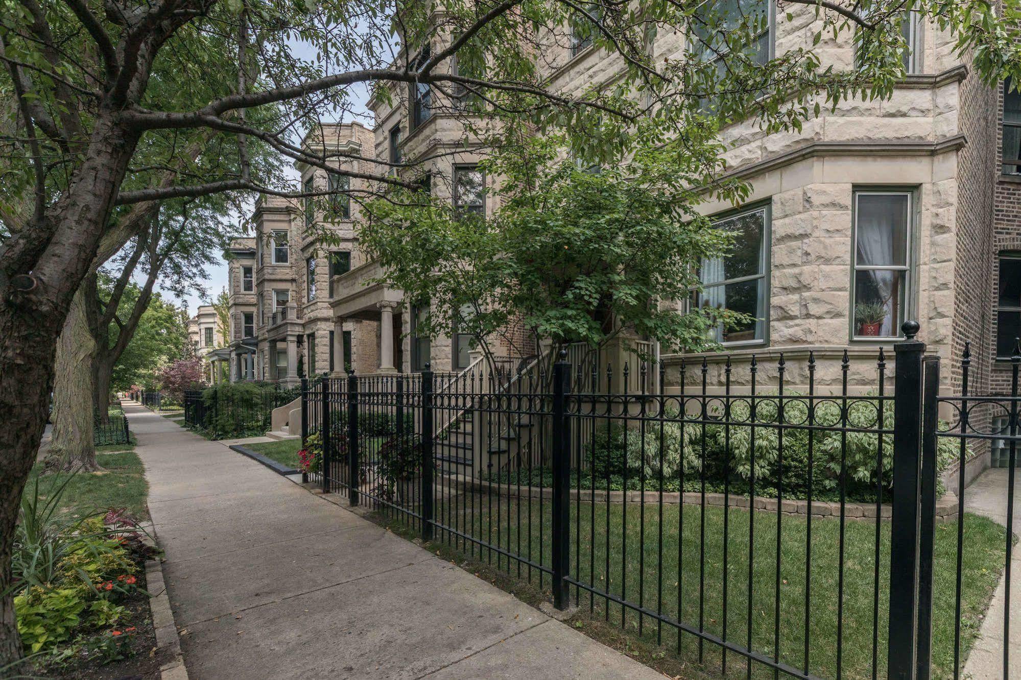 Chicago Guest House On Lakewood Avenue Lincolnwood Exterior photo